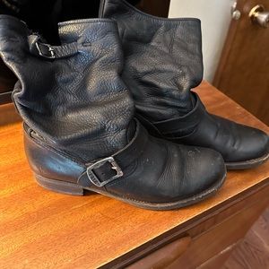 Frye Women’s boots 9.5